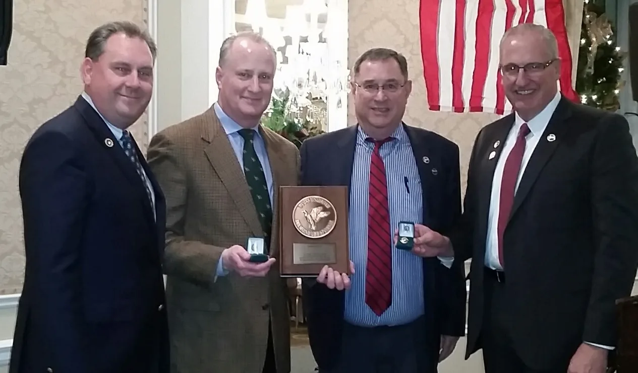 Ducks Unlimited Lifetime Achievement Award to Laurence Allen